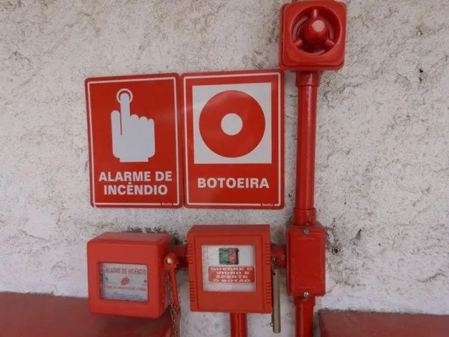 Instalação de sistema de alarme de incendio